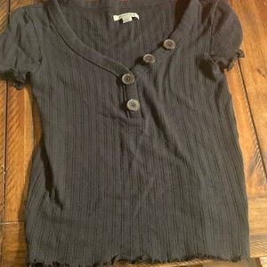 American Eagle fitted shirt with buttons